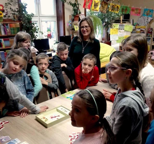 Lekcja historii w Gminnej Bibliotece Publicznej  w Obrazowie